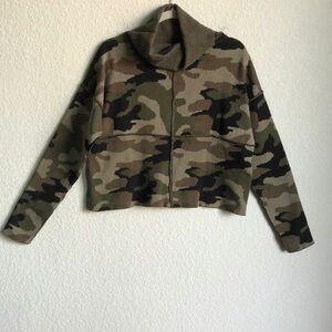 Elaine Kim Camo Print Turtleneck Sweater Boho Exposed Seams P 0 2 Oversized